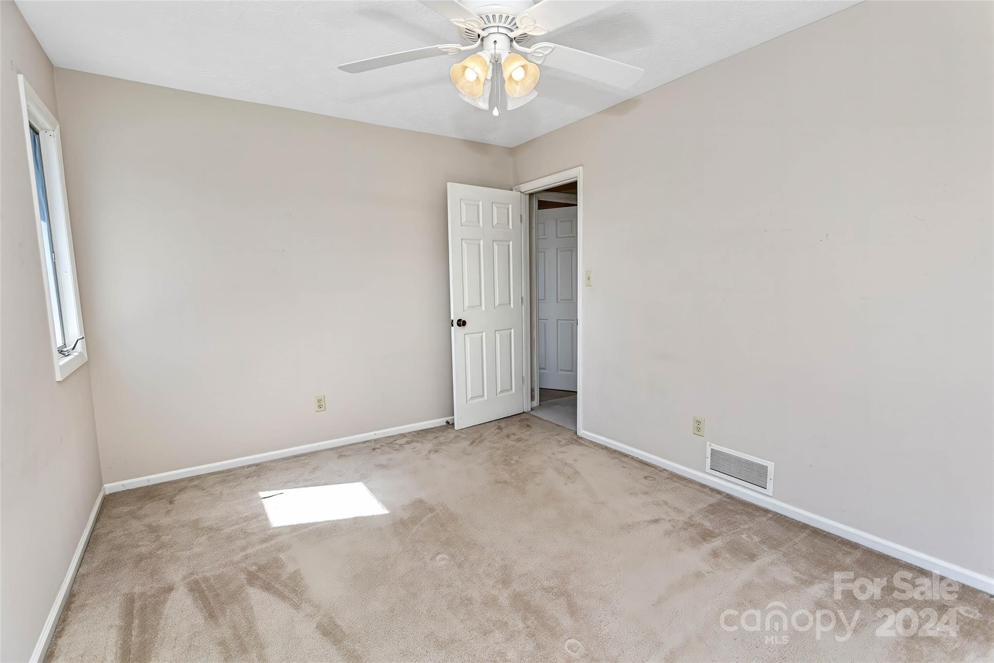 53 Braddock Way Asheville NC 28803