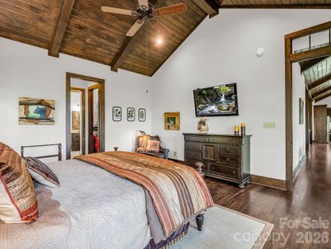 189 Tatanka Trail Lake Lure NC 28746