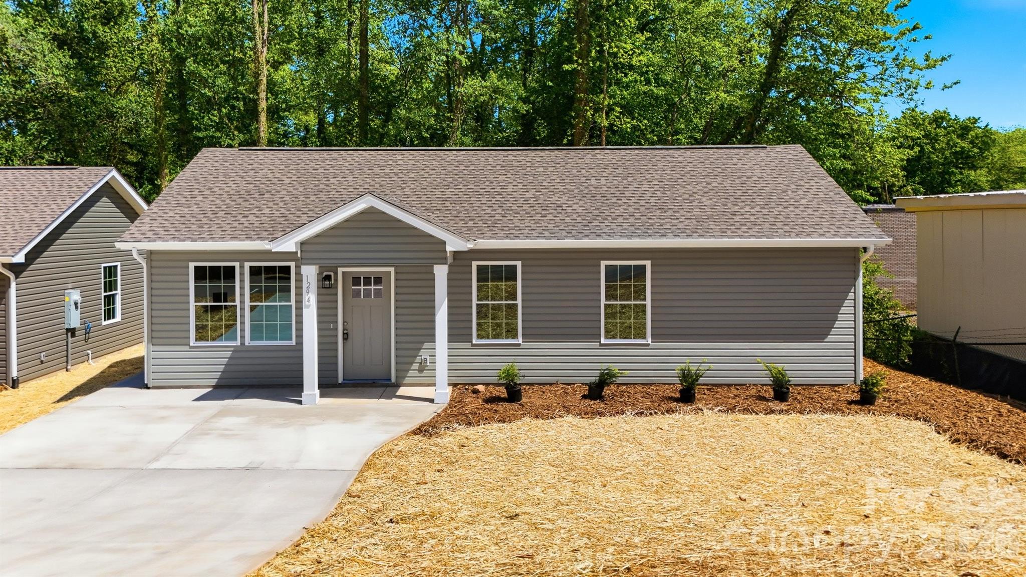 1294 18th Street NE Hickory NC 28601