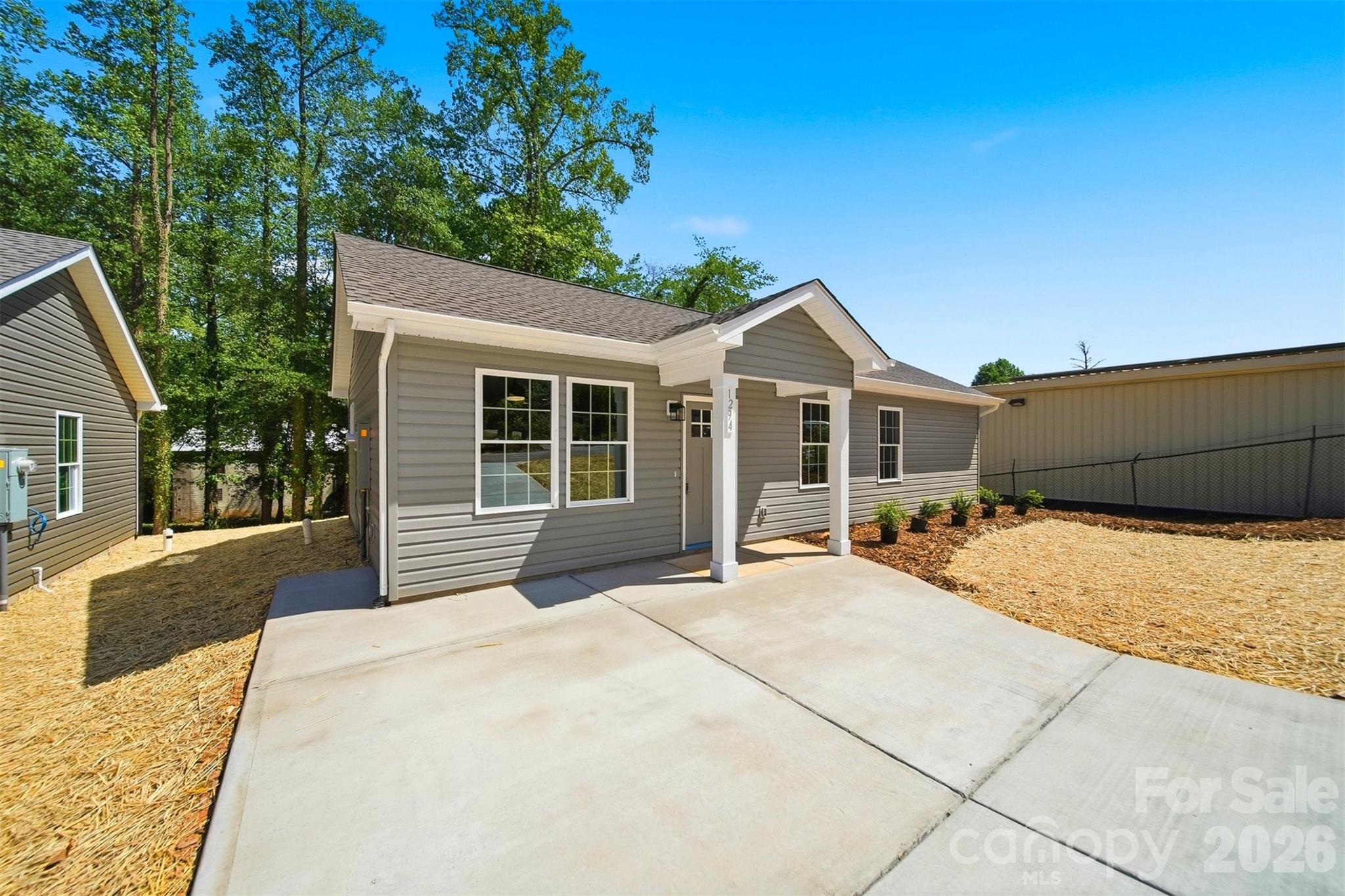 1294 18th Street NE Hickory NC 28601