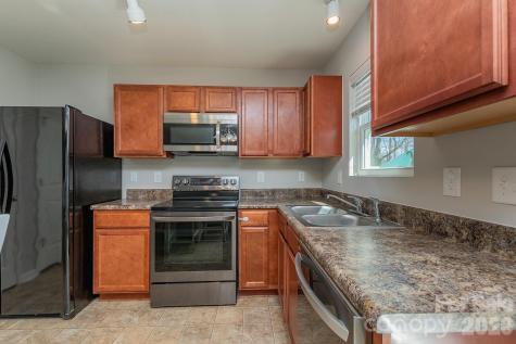 501 Caden Village Circle Lexington NC 27295