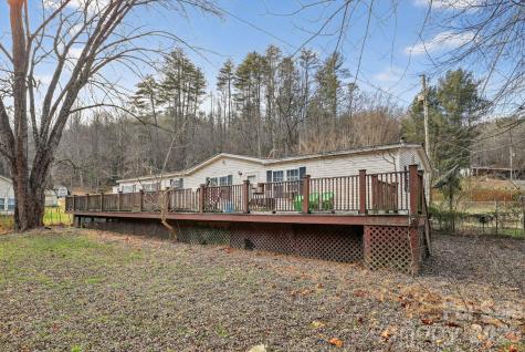 15 Wright Road Whittier NC 28789