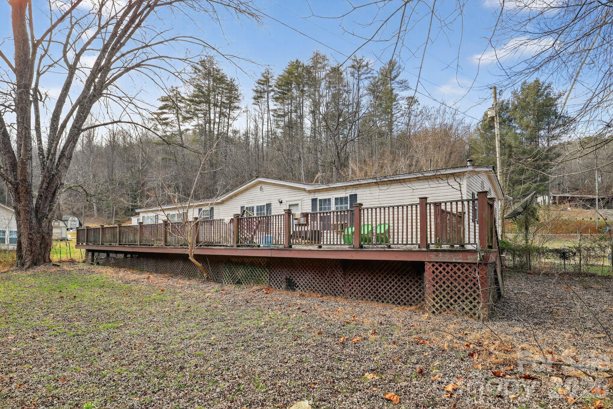15 Wright Road Whittier NC 28789