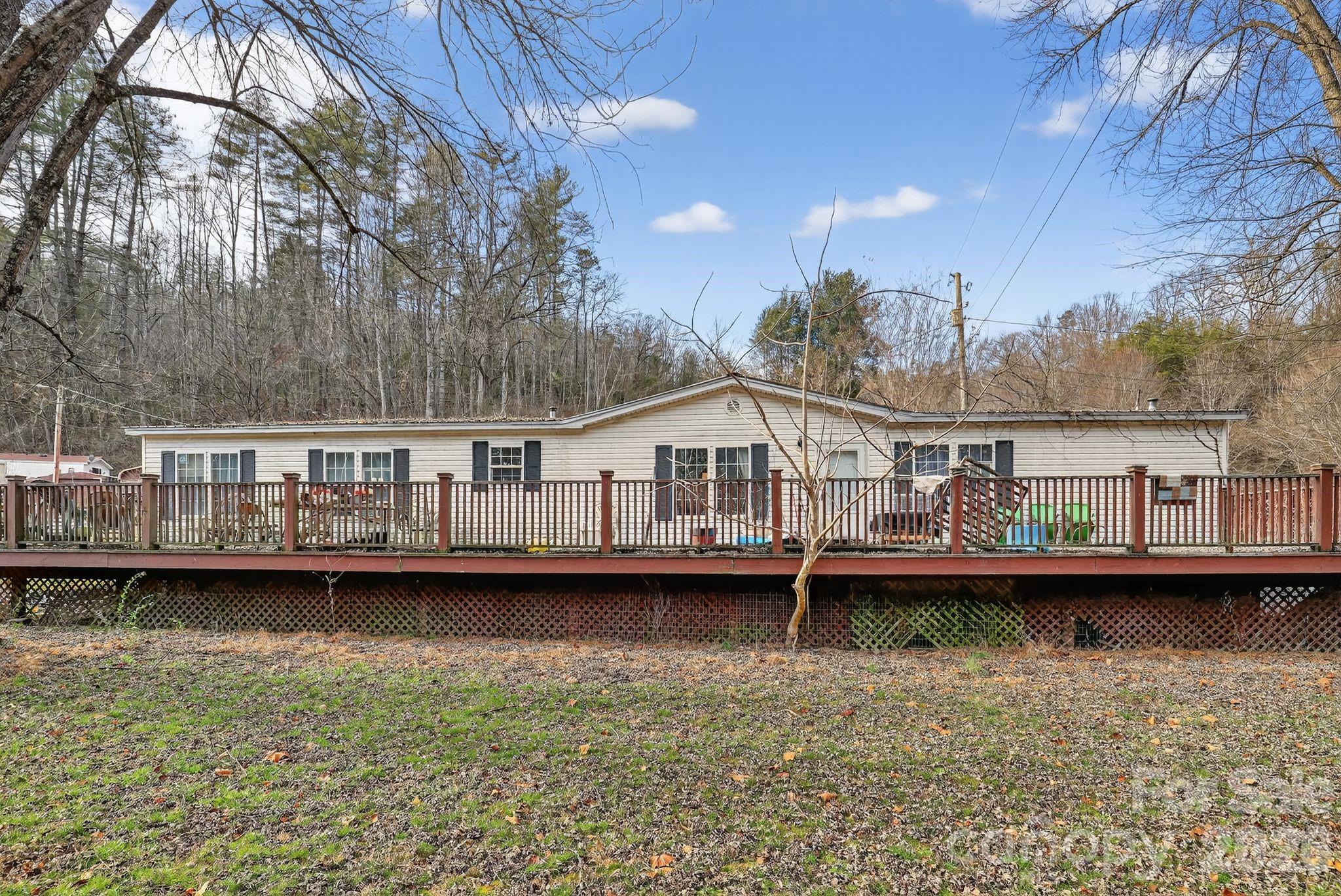 15 Wright Road Whittier NC 28789