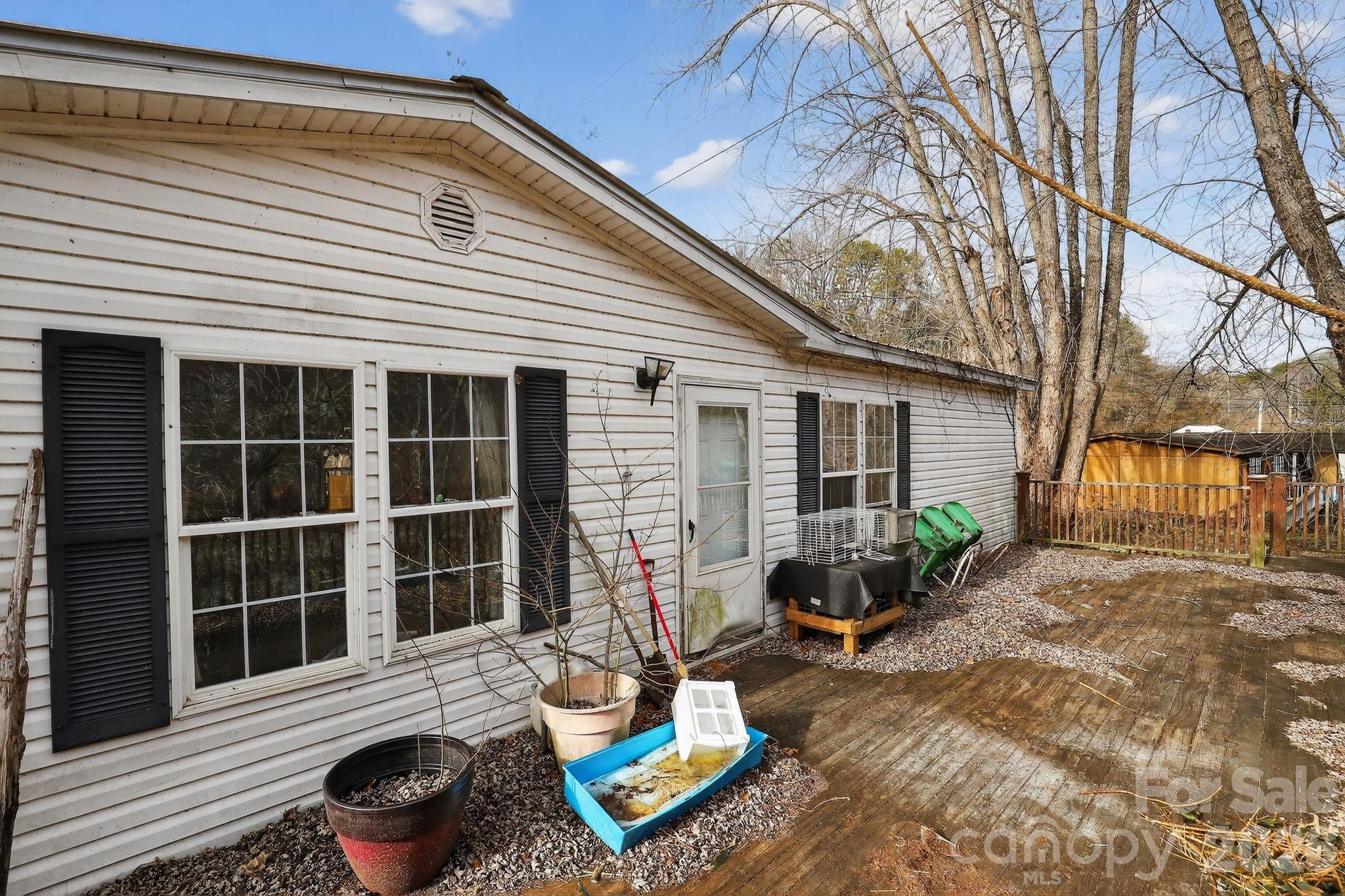 15 Wright Road Whittier NC 28789