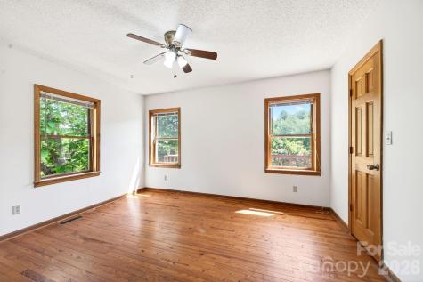 5 Johns Street Asheville NC 28806