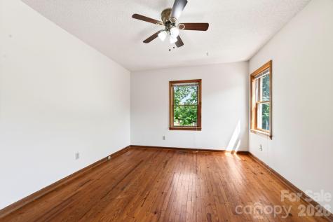 5 Johns Street Asheville NC 28806