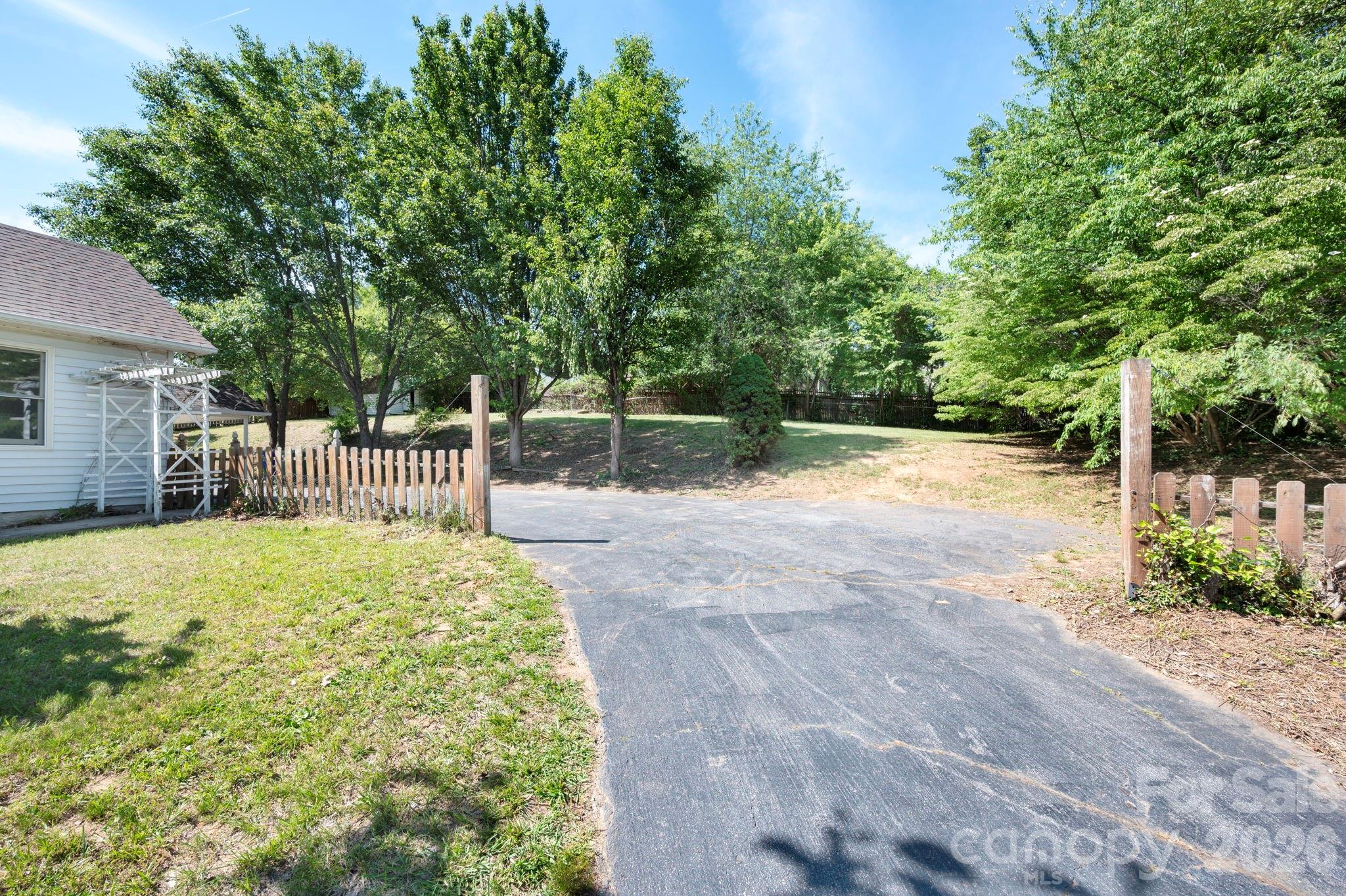 5 Johns Street Asheville NC 28806