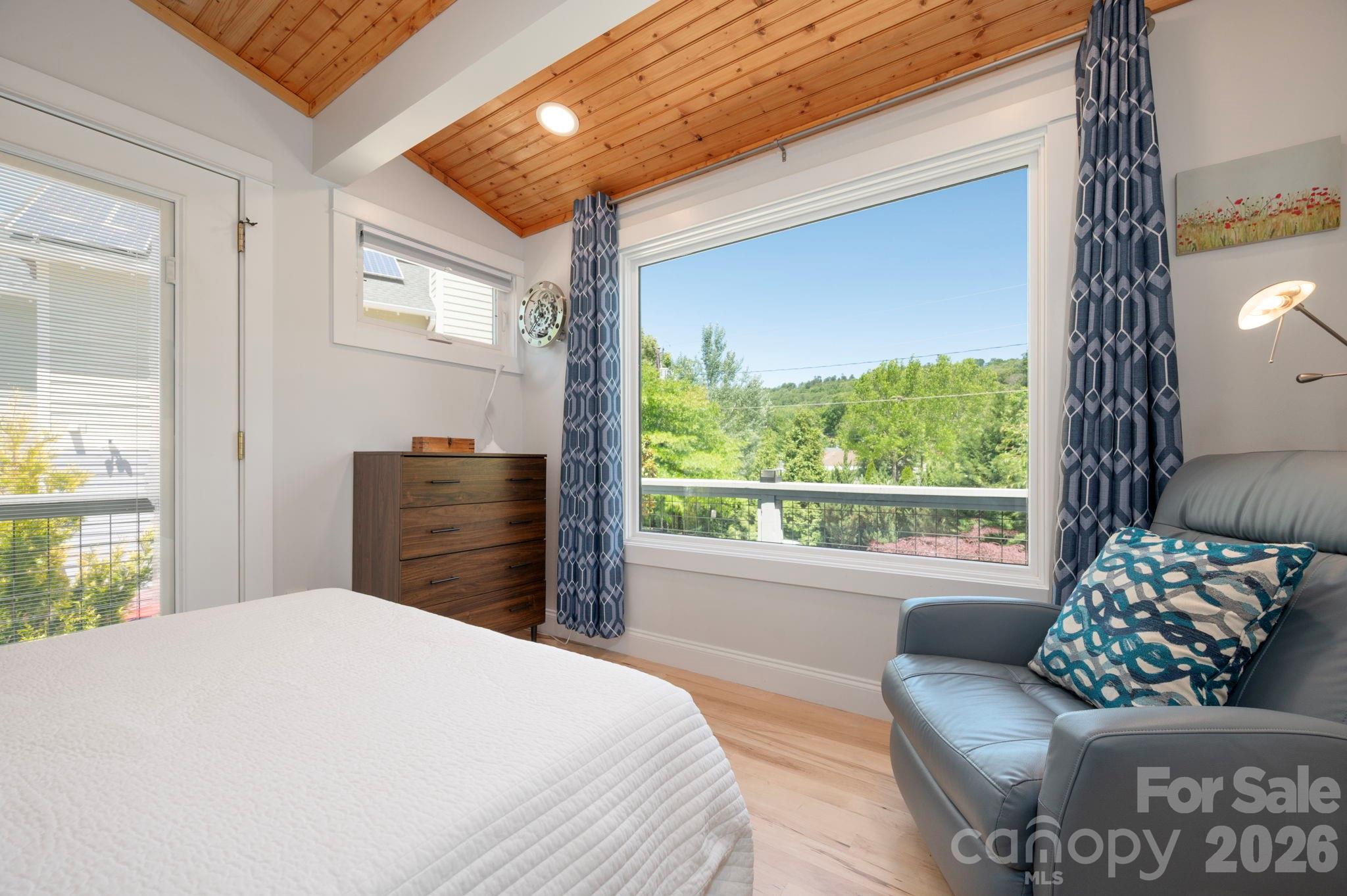 21 & 19 Crescent Street Asheville NC 28801