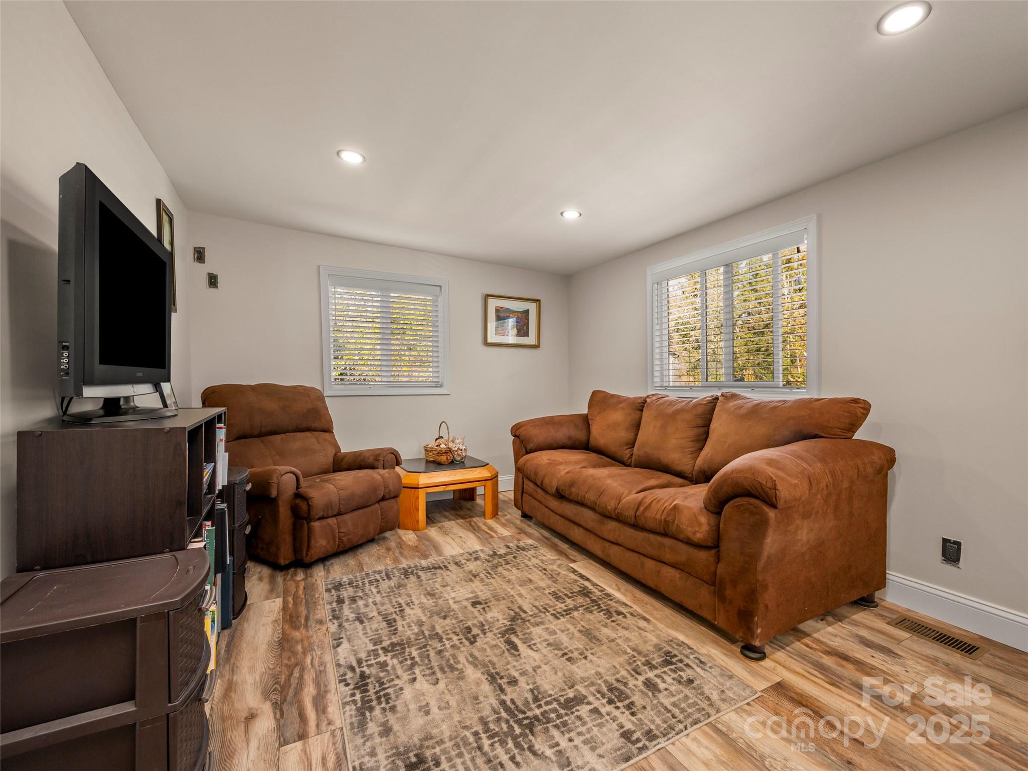 4 Daniel Drive Fletcher NC 28732