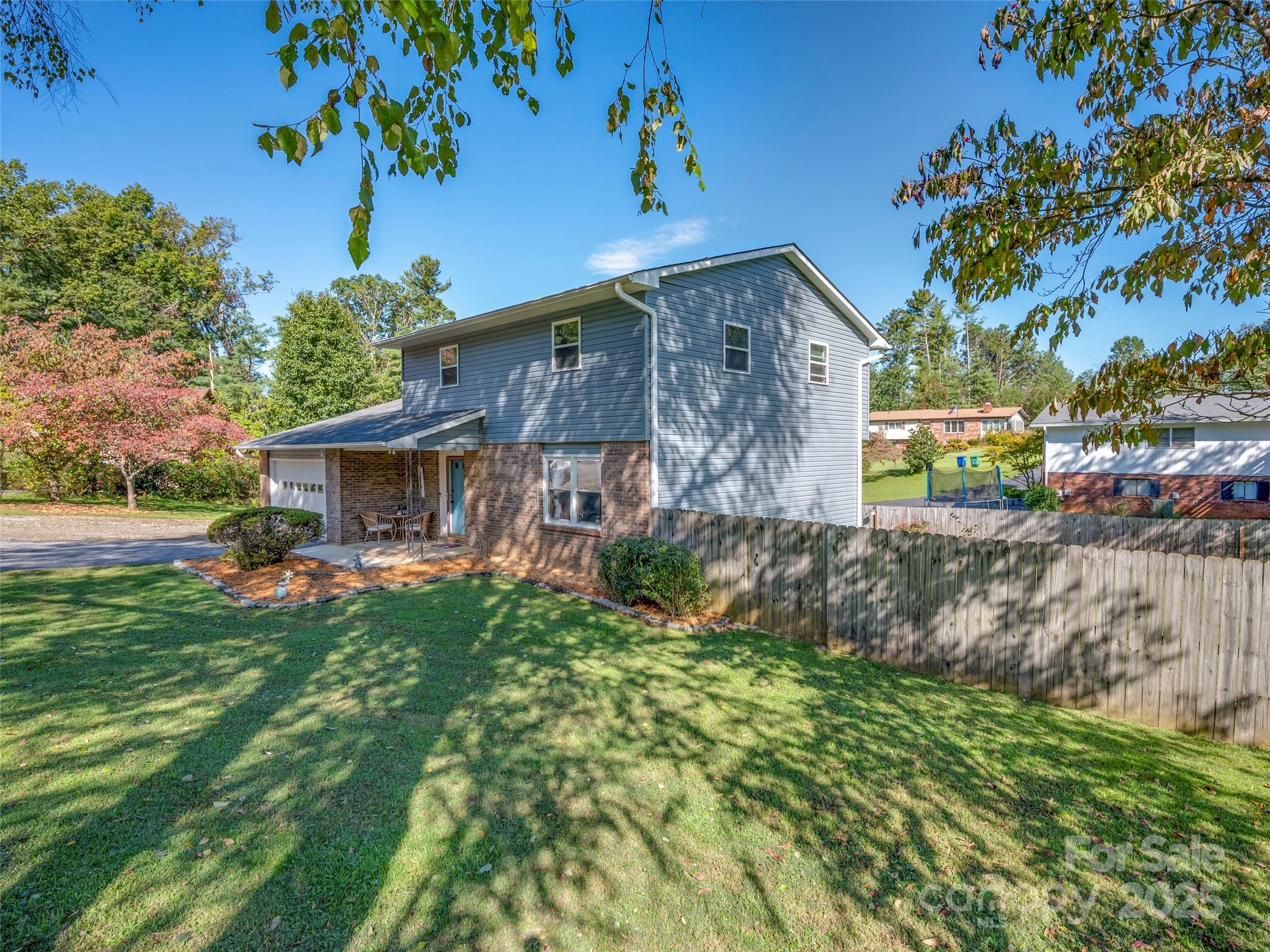 4 Daniel Drive Fletcher NC 28732