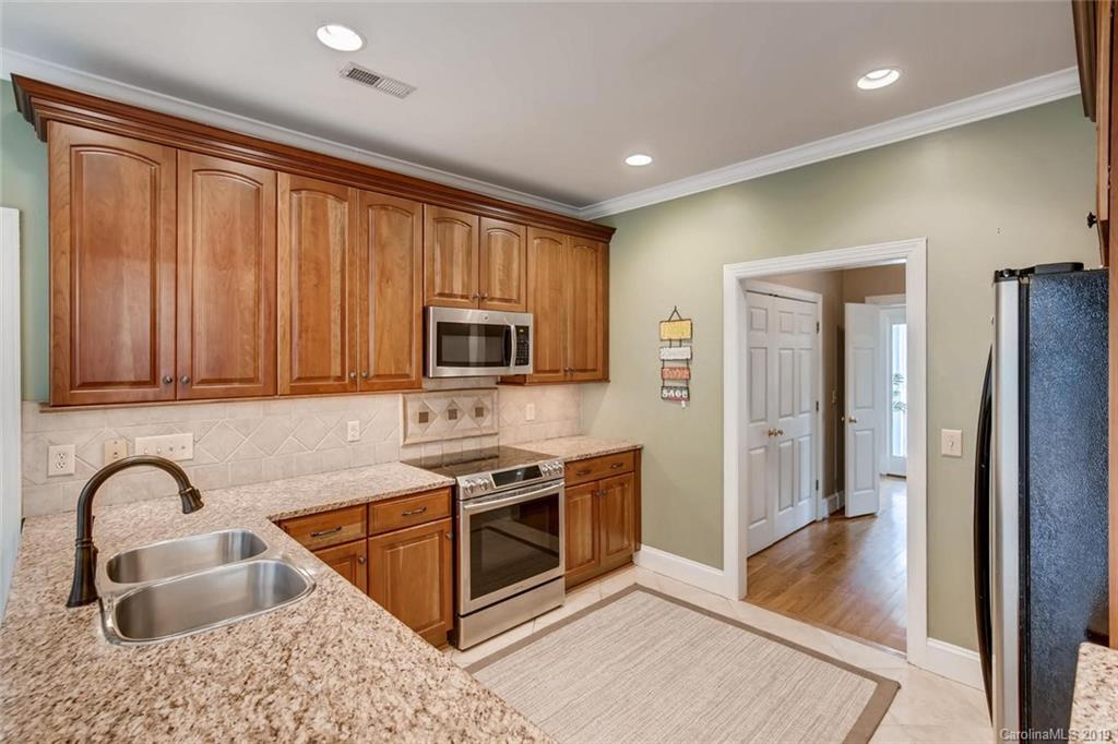 7730 Rathlin Court Charlotte NC 28270