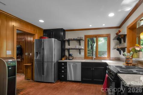 1715 Buena Vista Road Winston Salem NC 27104
