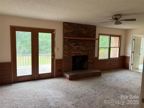 4445 Mecum Road Walkertown NC 27051