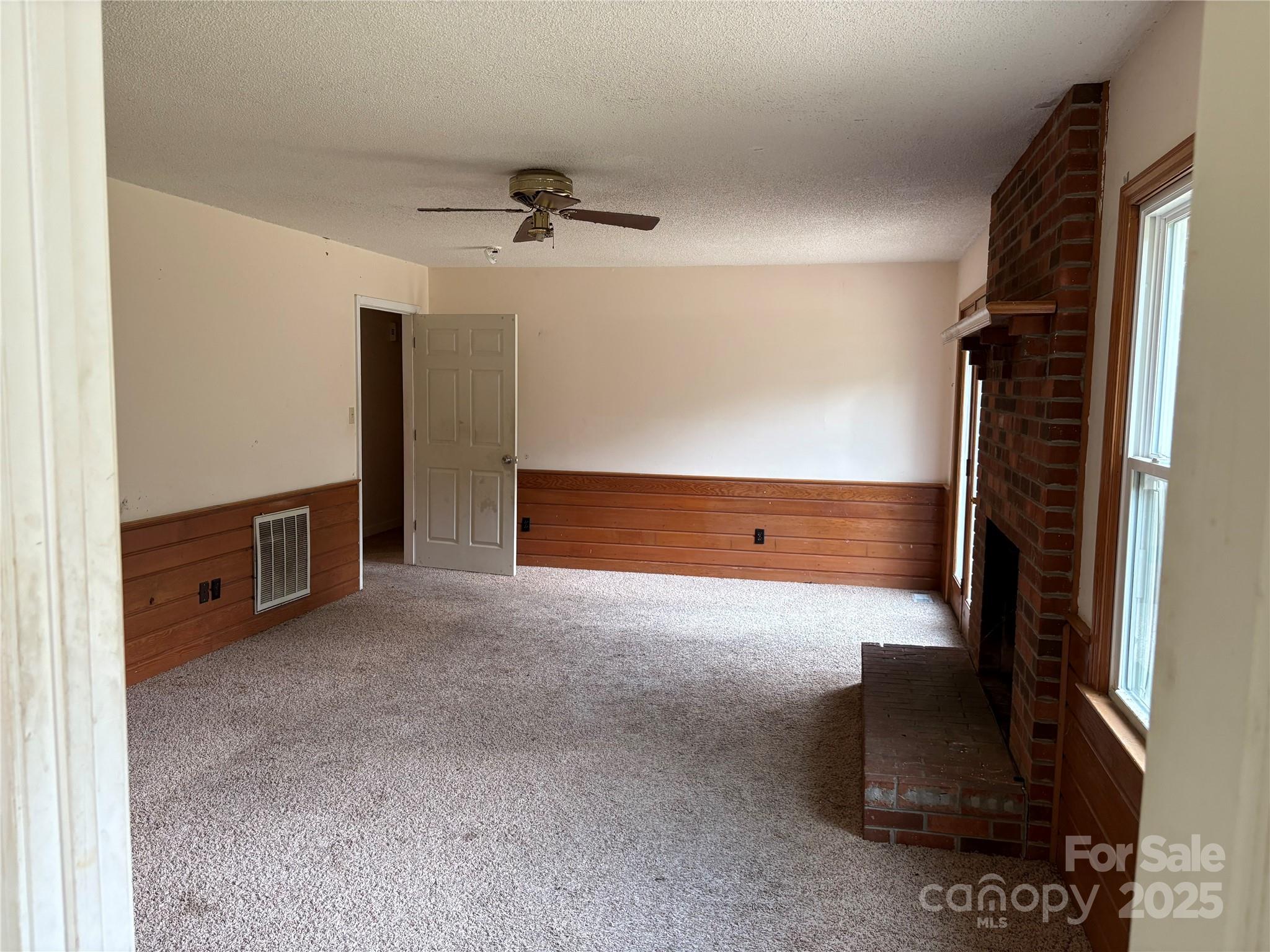 4445 Mecum Road Walkertown NC 27051