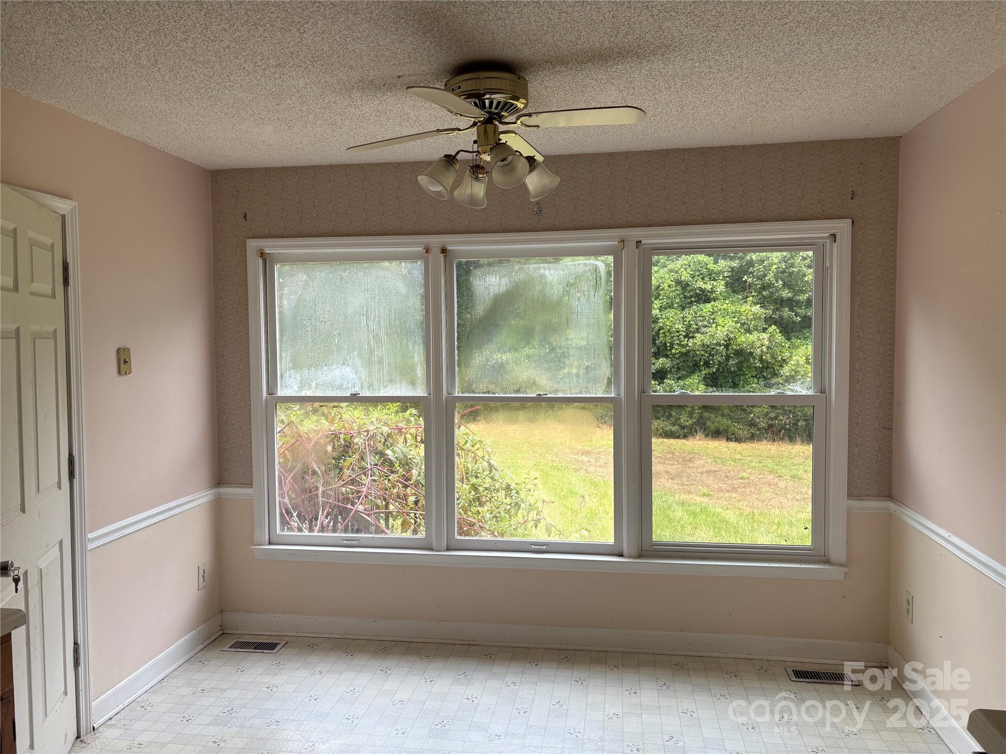 4445 Mecum Road Walkertown NC 27051