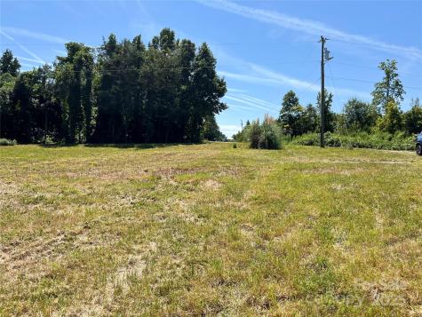 4445 Mecum Road Walkertown NC 27051