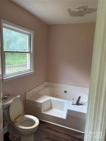 4445 Mecum Road Walkertown NC 27051