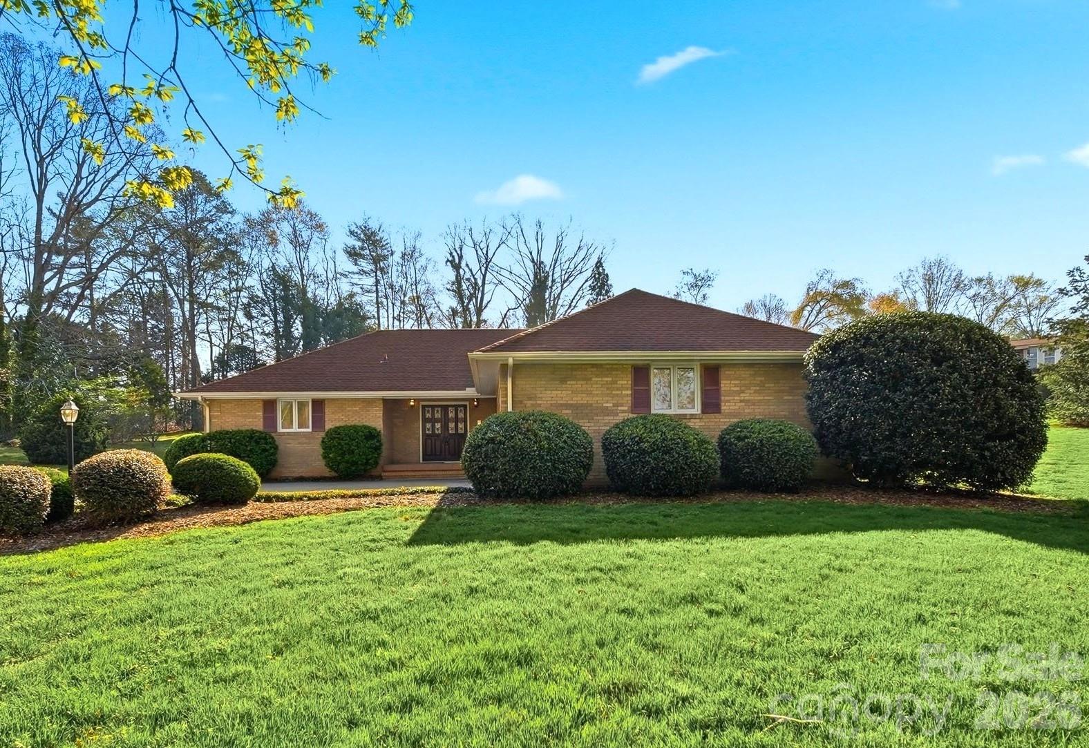 5523 Pine Lake Court Hickory NC 28601