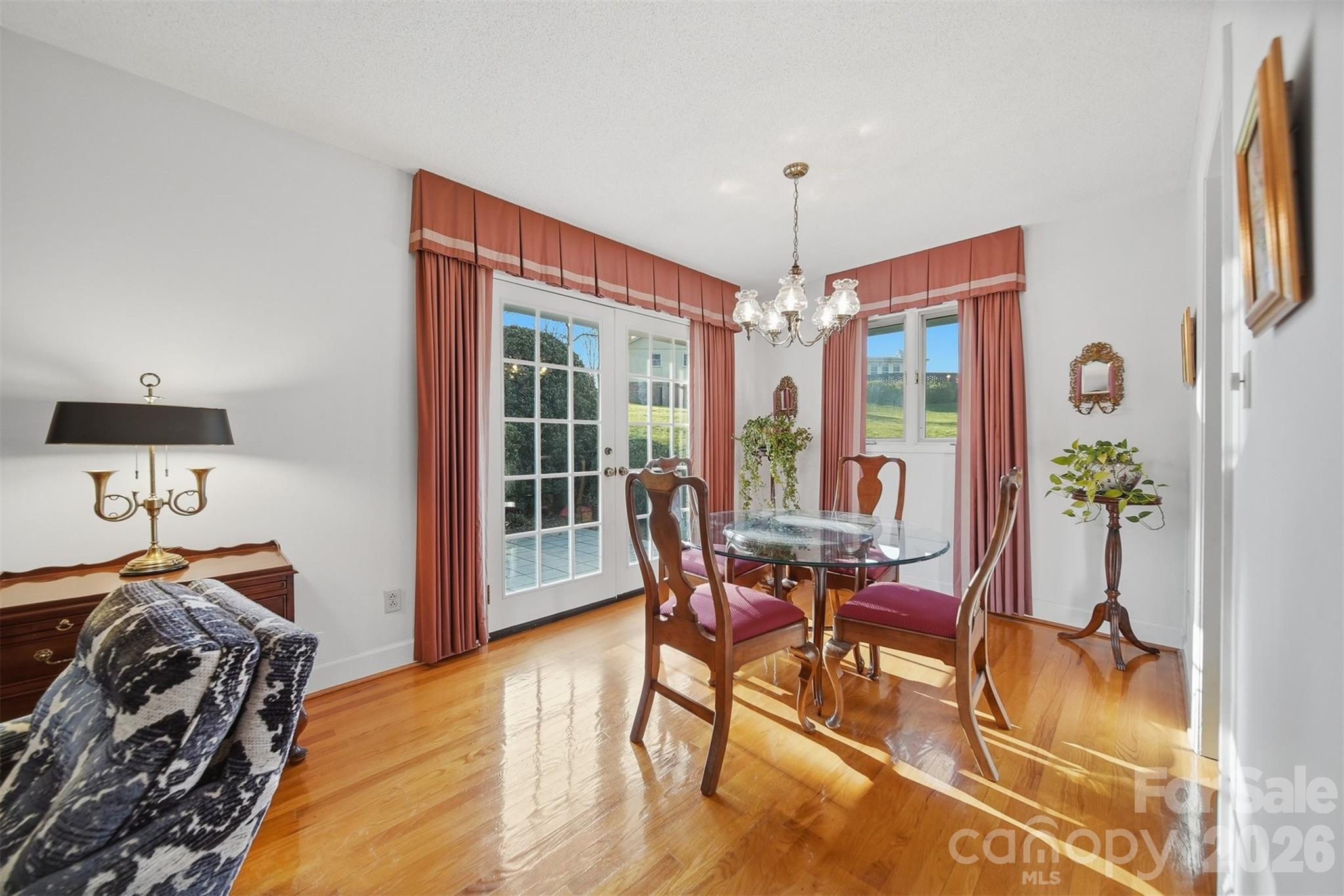 5523 Pine Lake Court Hickory NC 28601