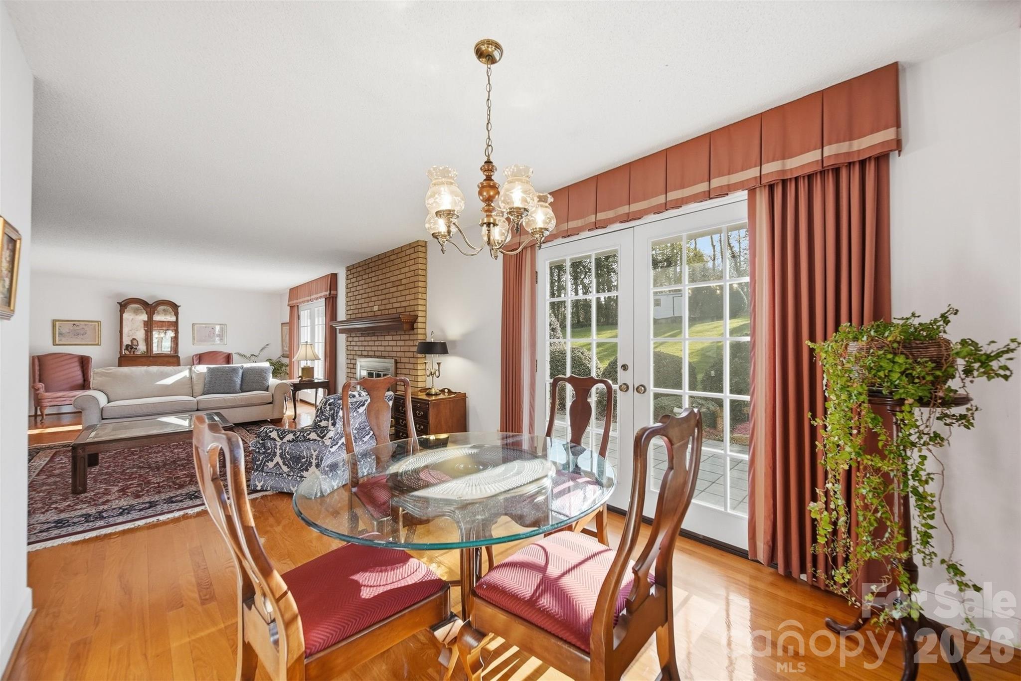 5523 Pine Lake Court Hickory NC 28601