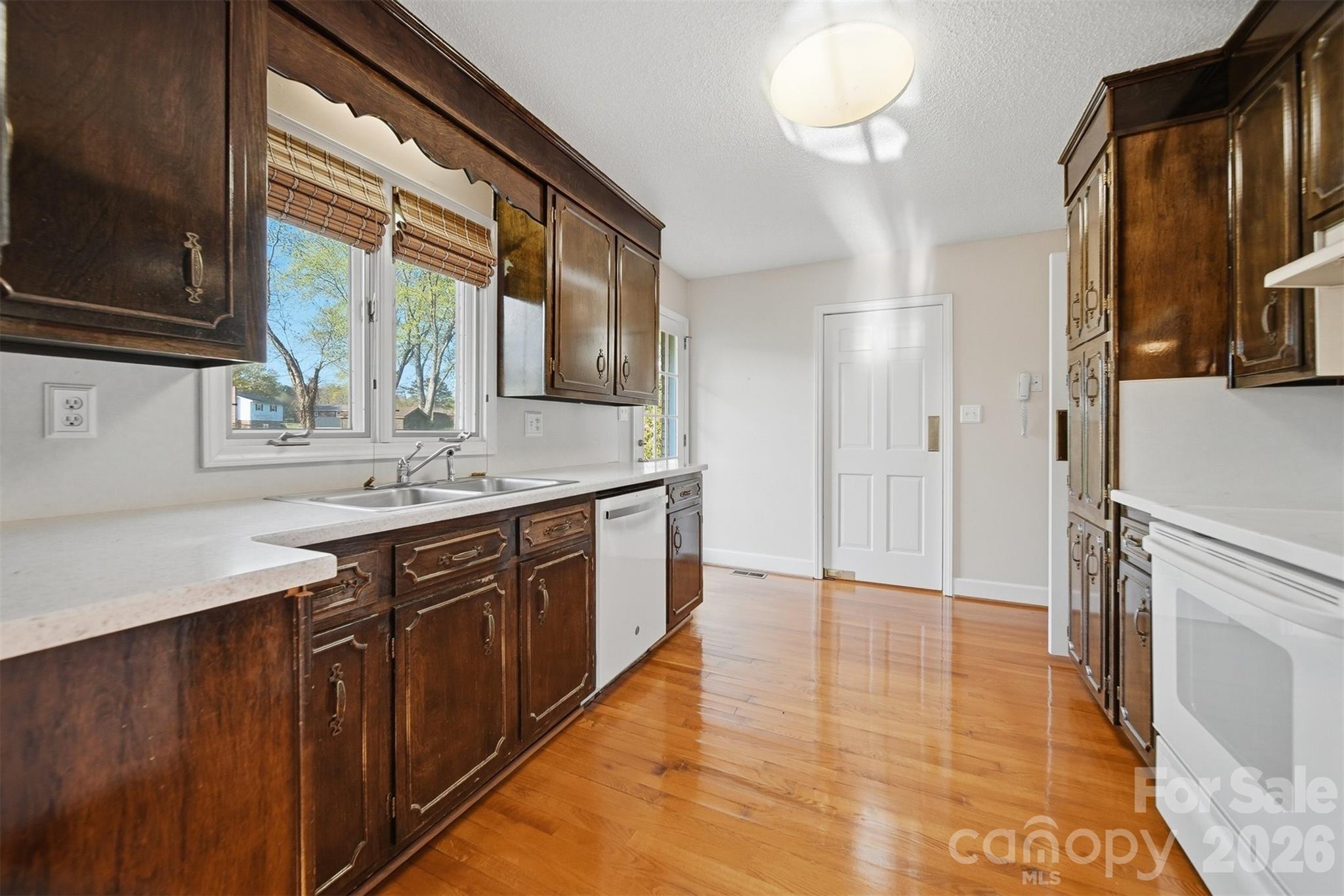 5523 Pine Lake Court Hickory NC 28601