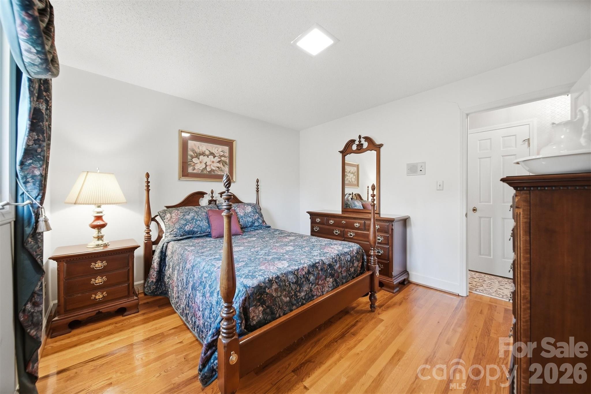 5523 Pine Lake Court Hickory NC 28601
