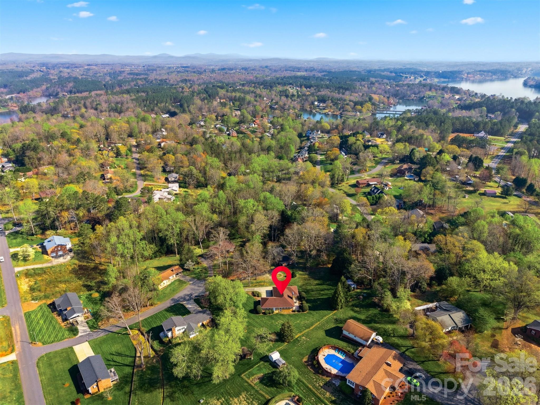 5523 Pine Lake Court Hickory NC 28601