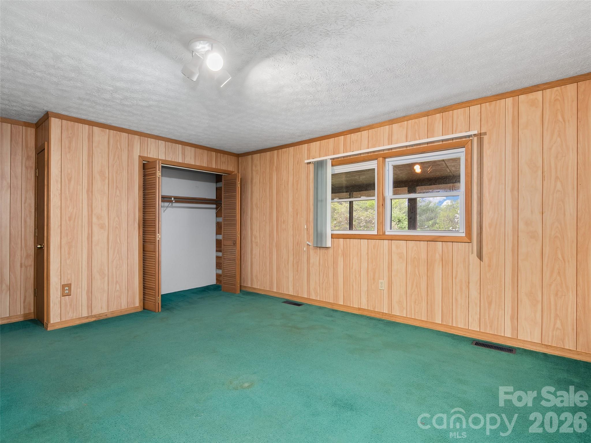37 Sawyer Ridge Road Clyde NC 28721