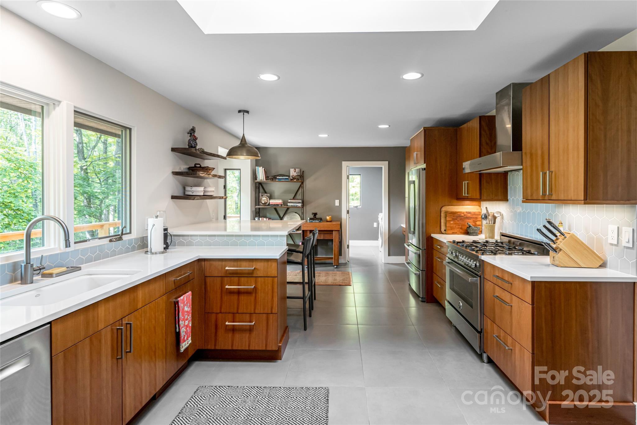 12 Beech Tree Lane Asheville NC 28804