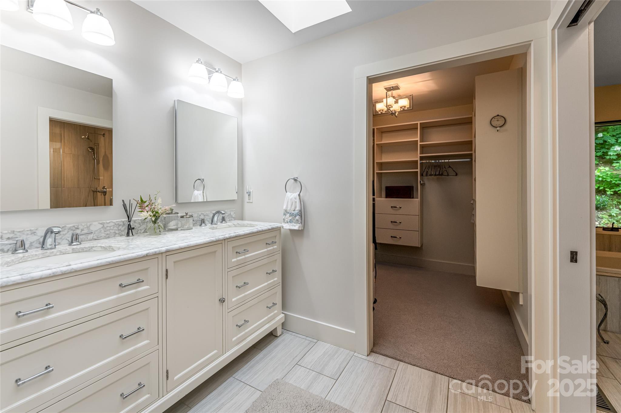 12 Beech Tree Lane Asheville NC 28804