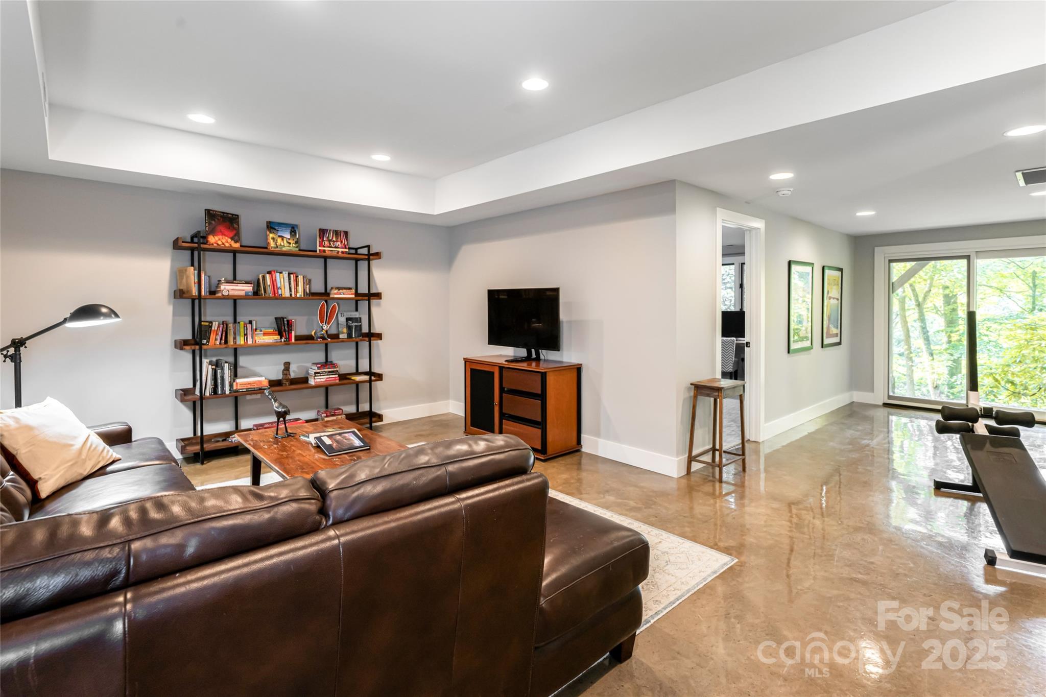 12 Beech Tree Lane Asheville NC 28804