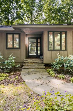 12 Beech Tree Lane Asheville NC 28804
