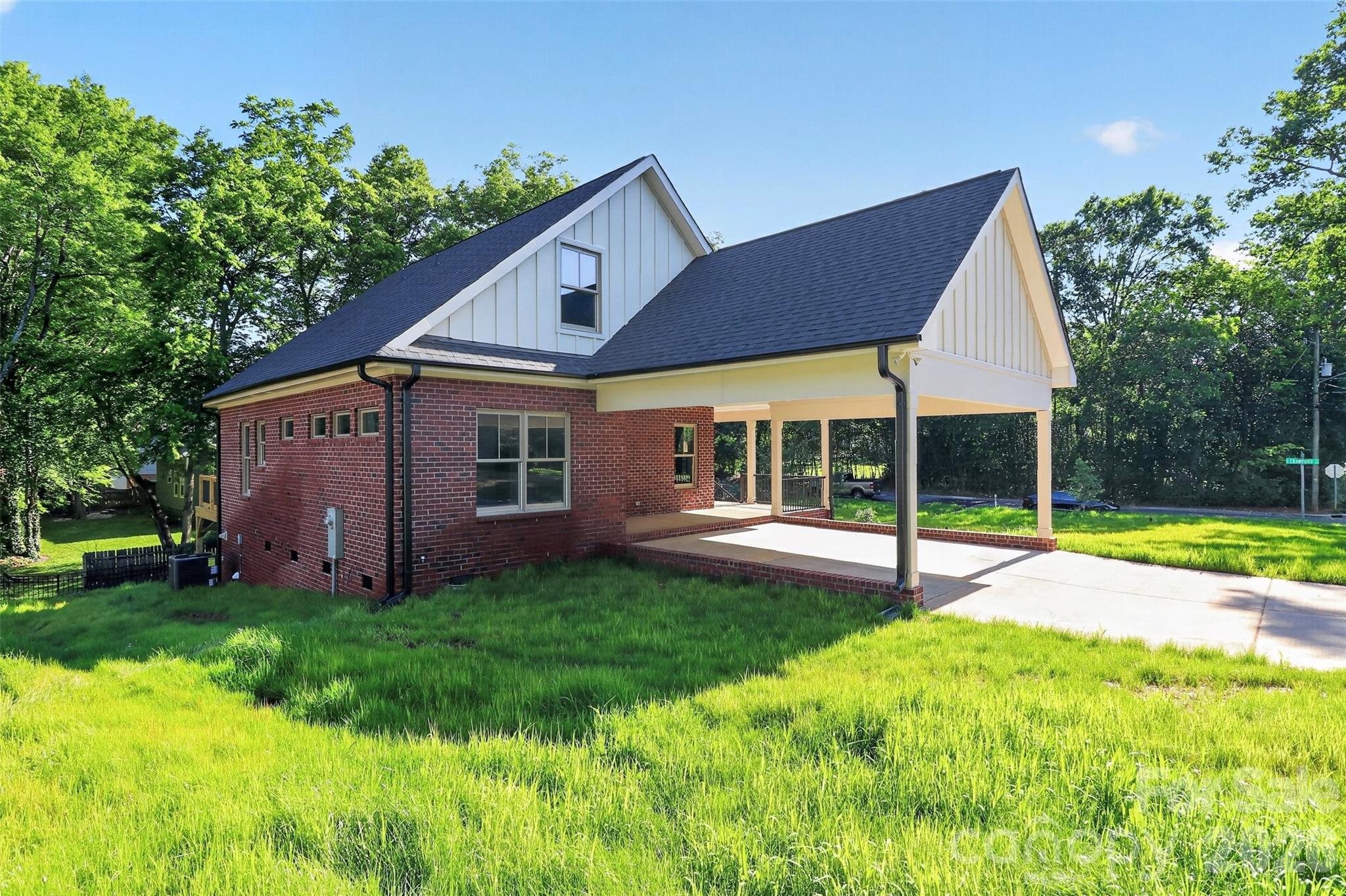 120 S Crawford Street Monroe NC 28112