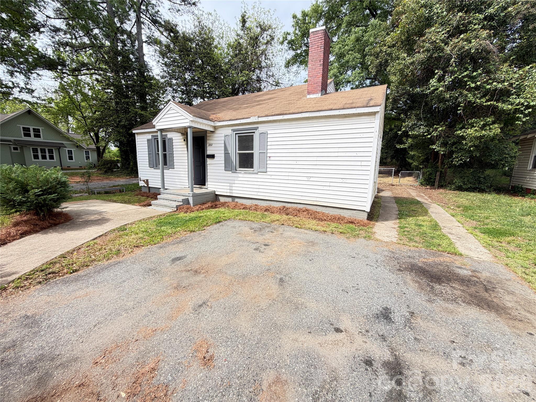 2212 Camp Greene Street Charlotte NC 28208
