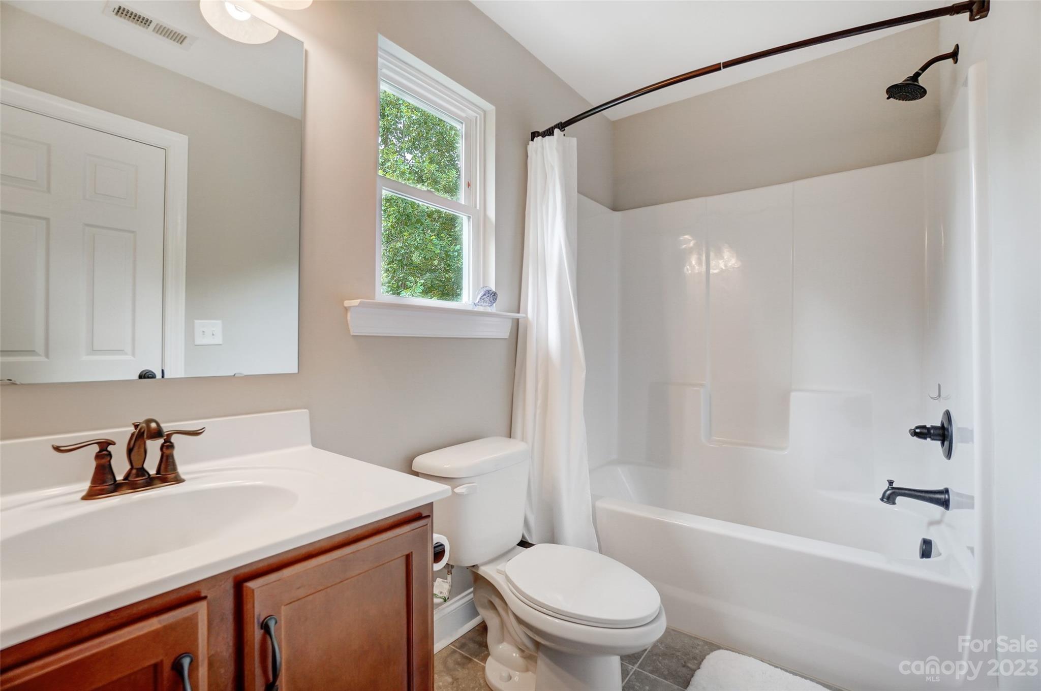 4641 River Bluff Court Charlotte NC 28214