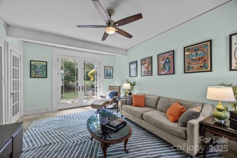 891 Hendersonville Road Asheville NC 28803