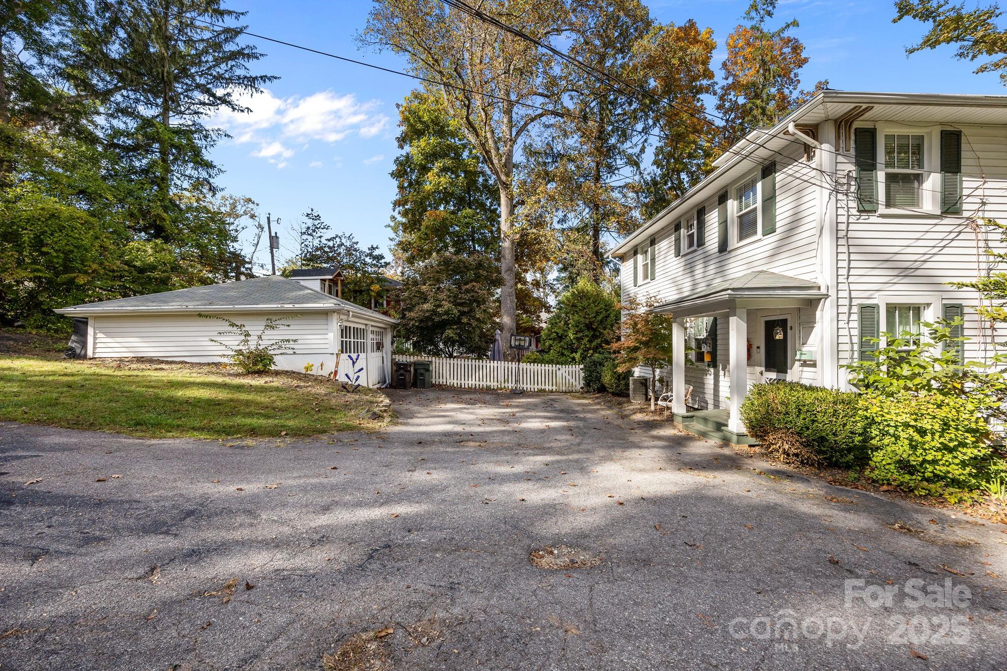 891 Hendersonville Road Asheville NC 28803