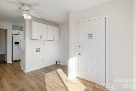 3113 Primrose Drive Hendersonville NC 28792