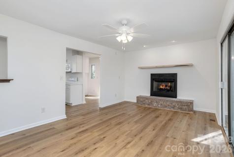 3113 Primrose Drive Hendersonville NC 28792