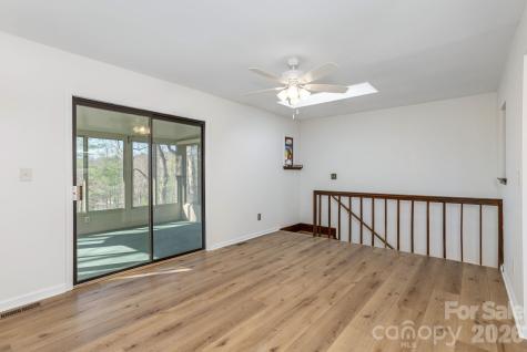 3113 Primrose Drive Hendersonville NC 28792
