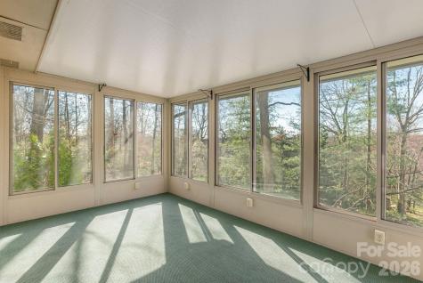 3113 Primrose Drive Hendersonville NC 28792