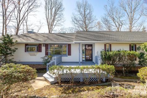3113 Primrose Drive Hendersonville NC 28792