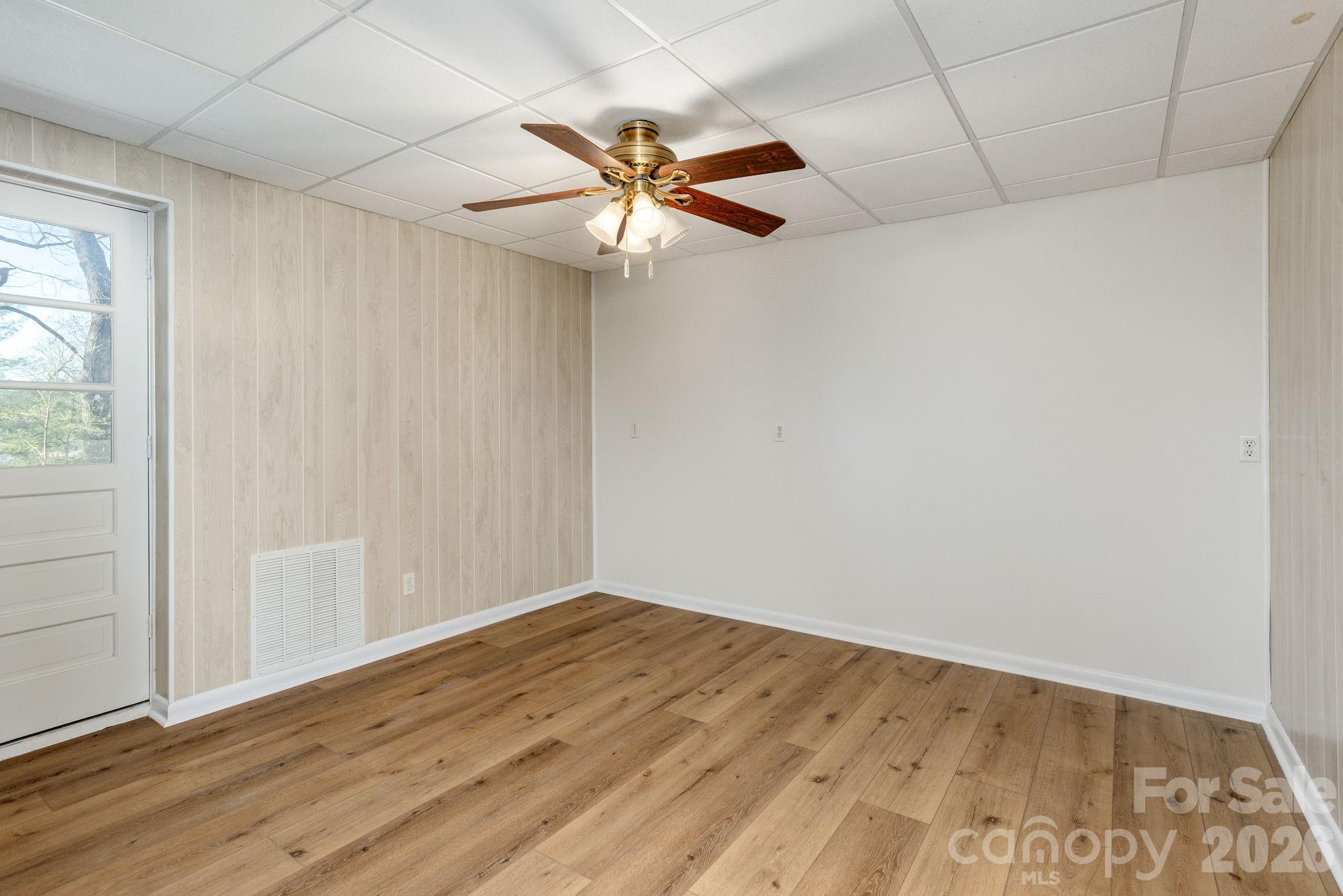 3113 Primrose Drive Hendersonville NC 28792