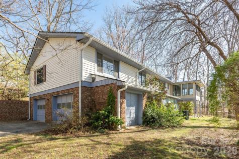 3113 Primrose Drive Hendersonville NC 28792