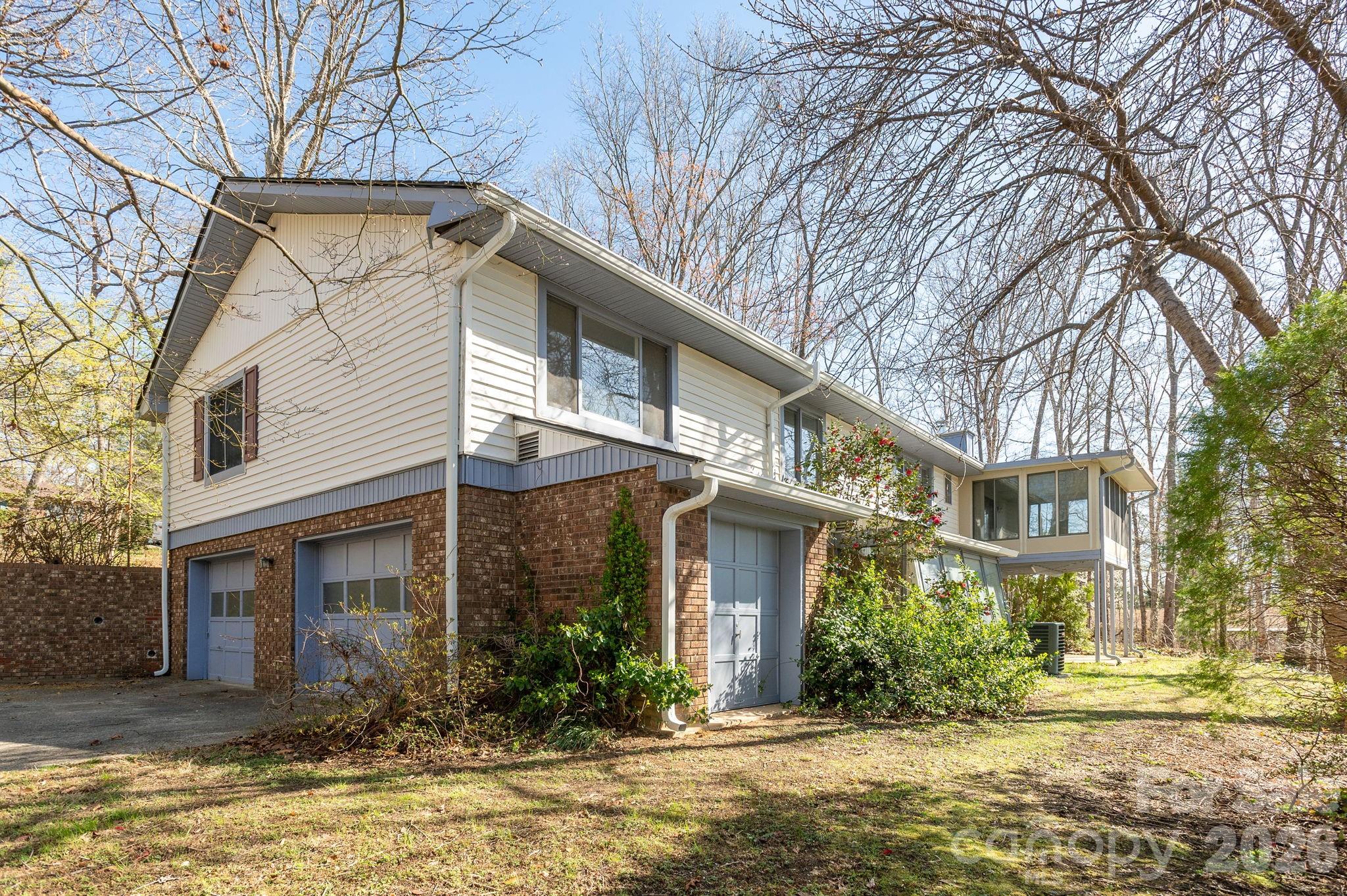 3113 Primrose Drive Hendersonville NC 28792