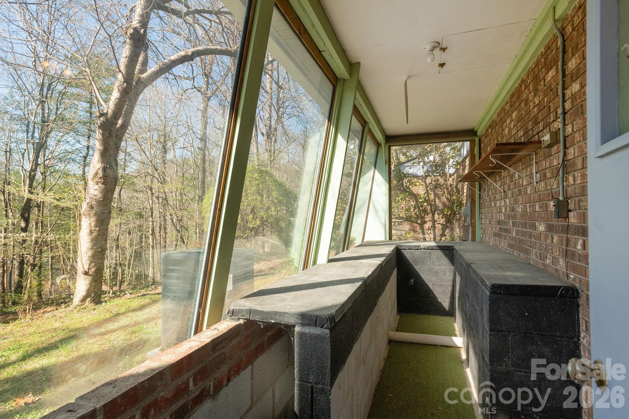 3113 Primrose Drive Hendersonville NC 28792