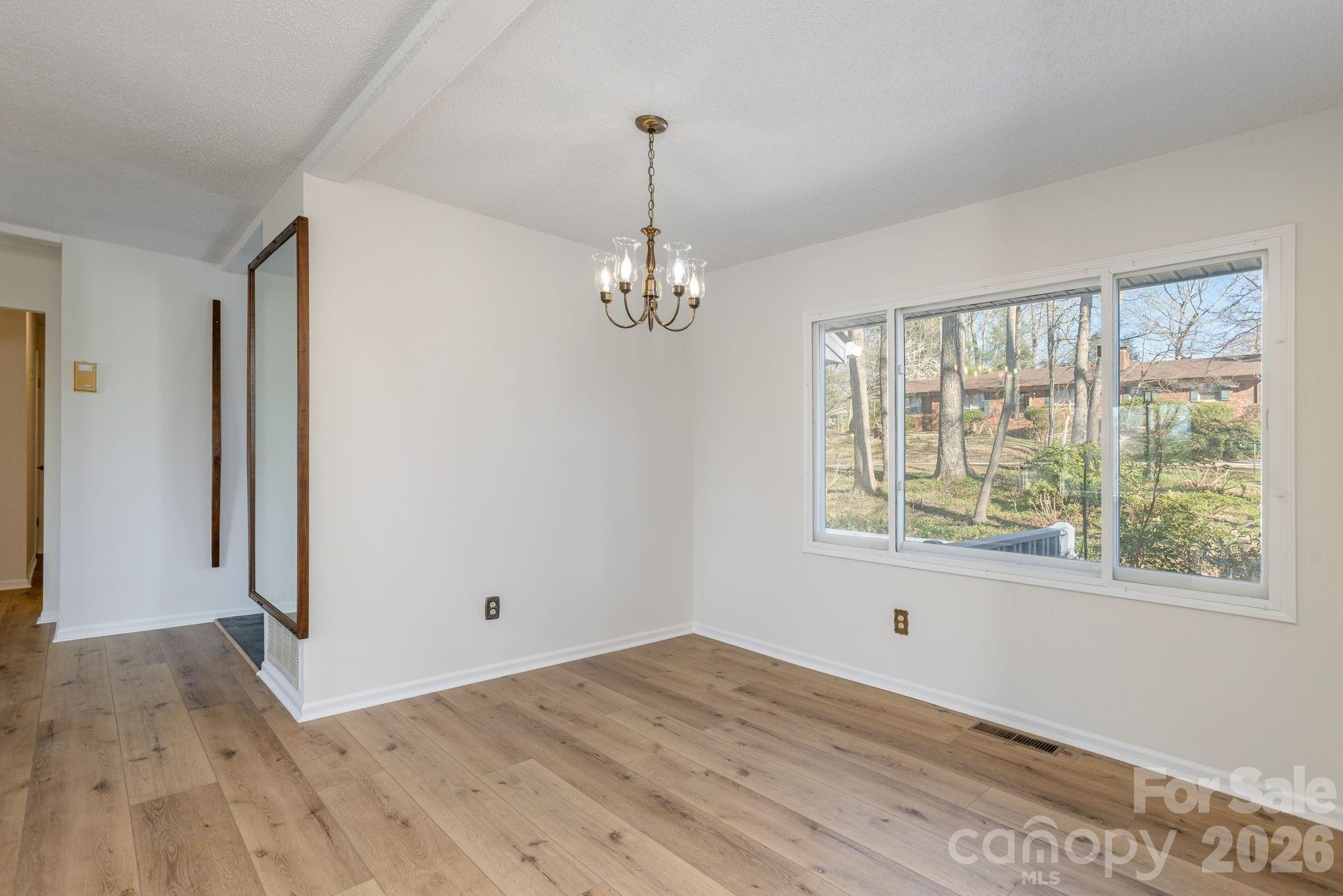 3113 Primrose Drive Hendersonville NC 28792