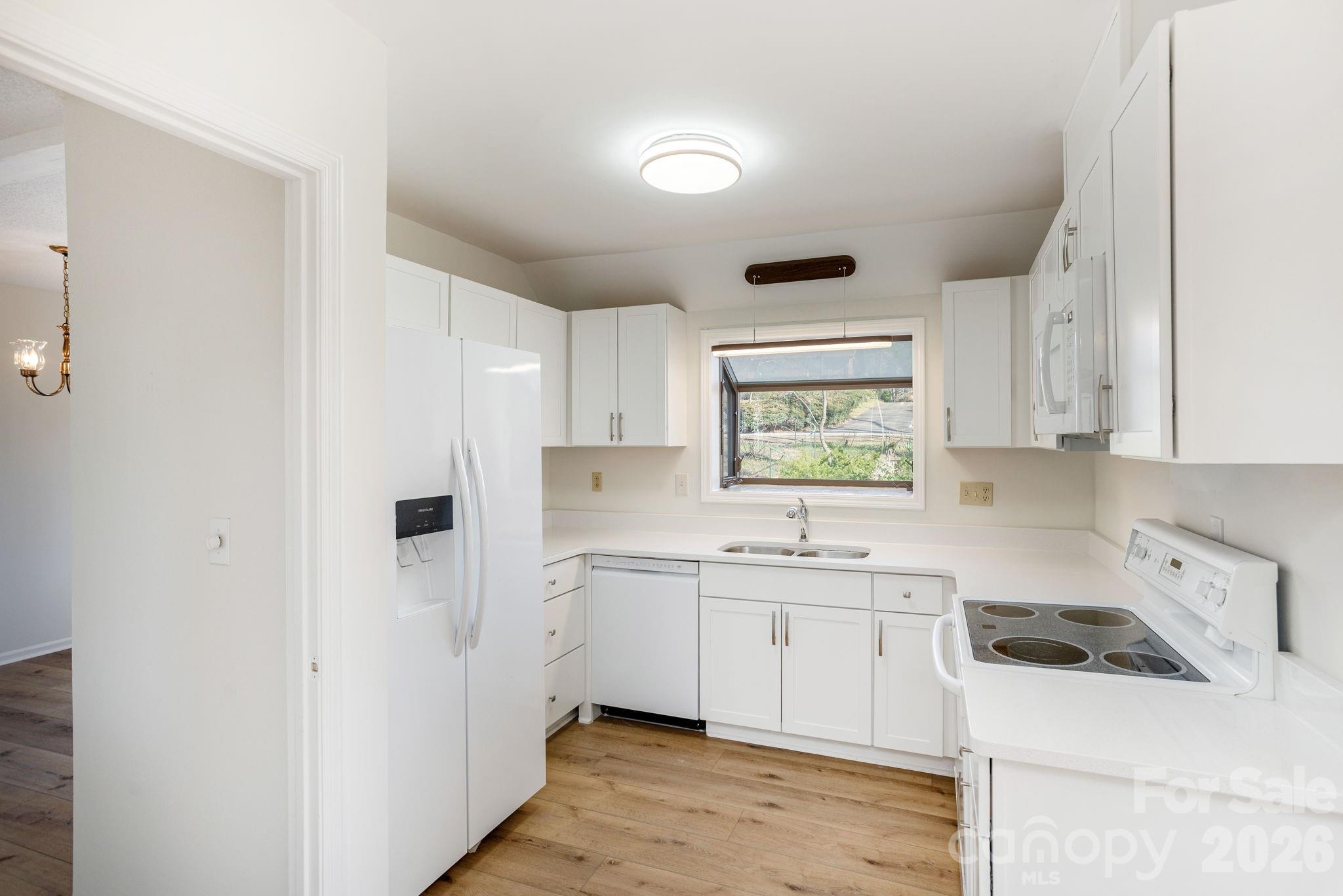 3113 Primrose Drive Hendersonville NC 28792