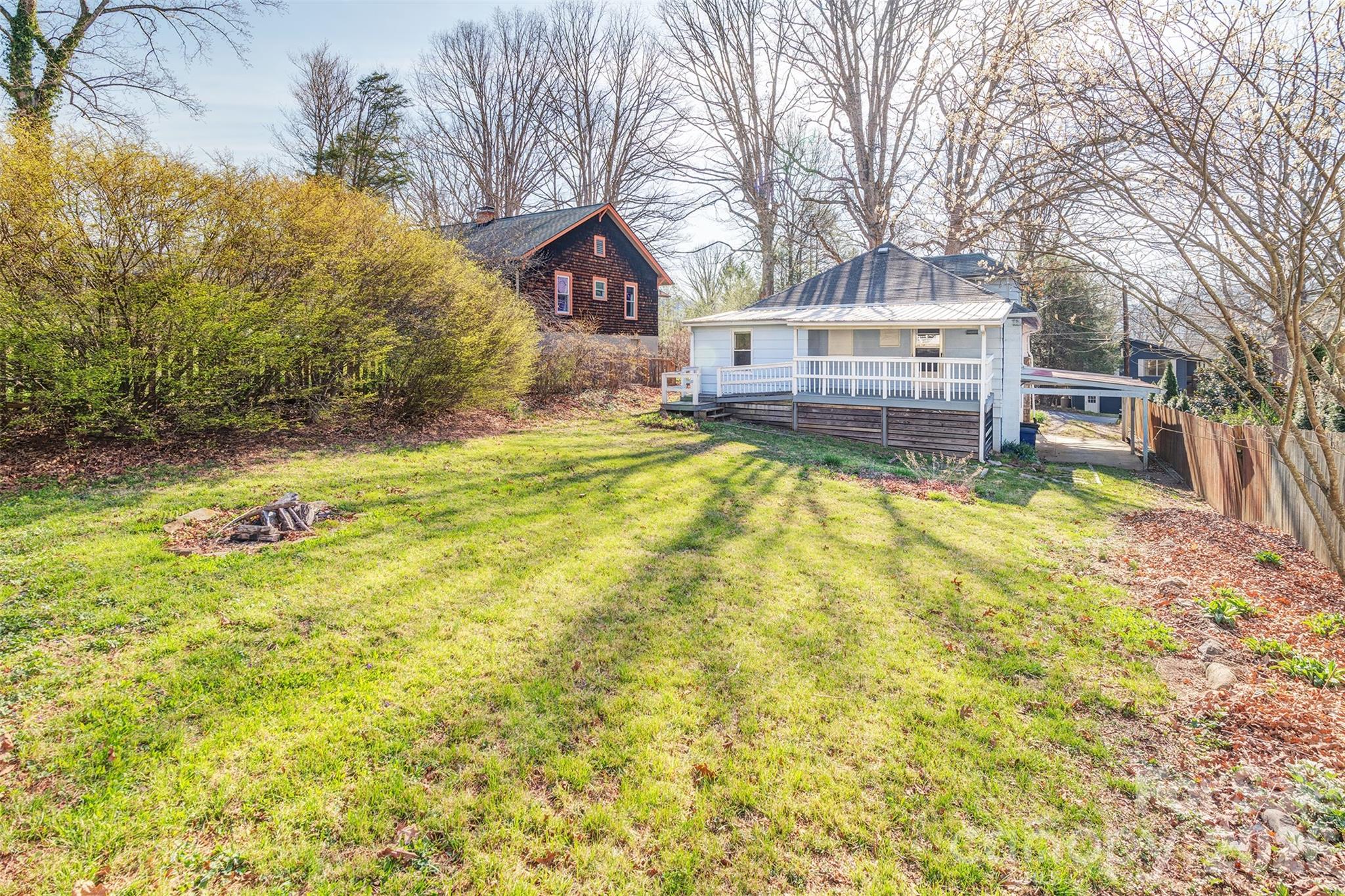 6 Alexander Street Black Mountain NC 28711